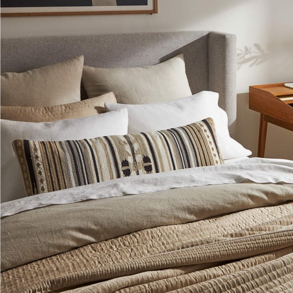 ***WEST ELM***Woven BAJA Pillow Cover 14" x 36" SAND NIB - Picture 3 of 6